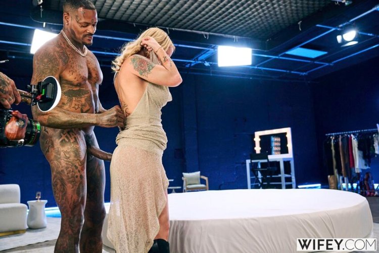 Wifey - Swamp Barbee and Bruce: Gorgeous Cowgirl Reveals Her Face For The First Time Porn Video